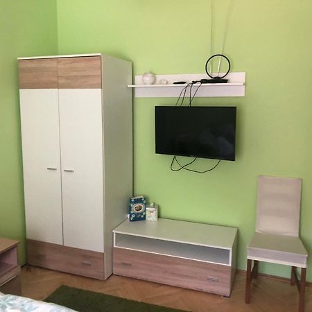 Bakonyi Mamutfenyő Vendégház Tés Kültér fotó